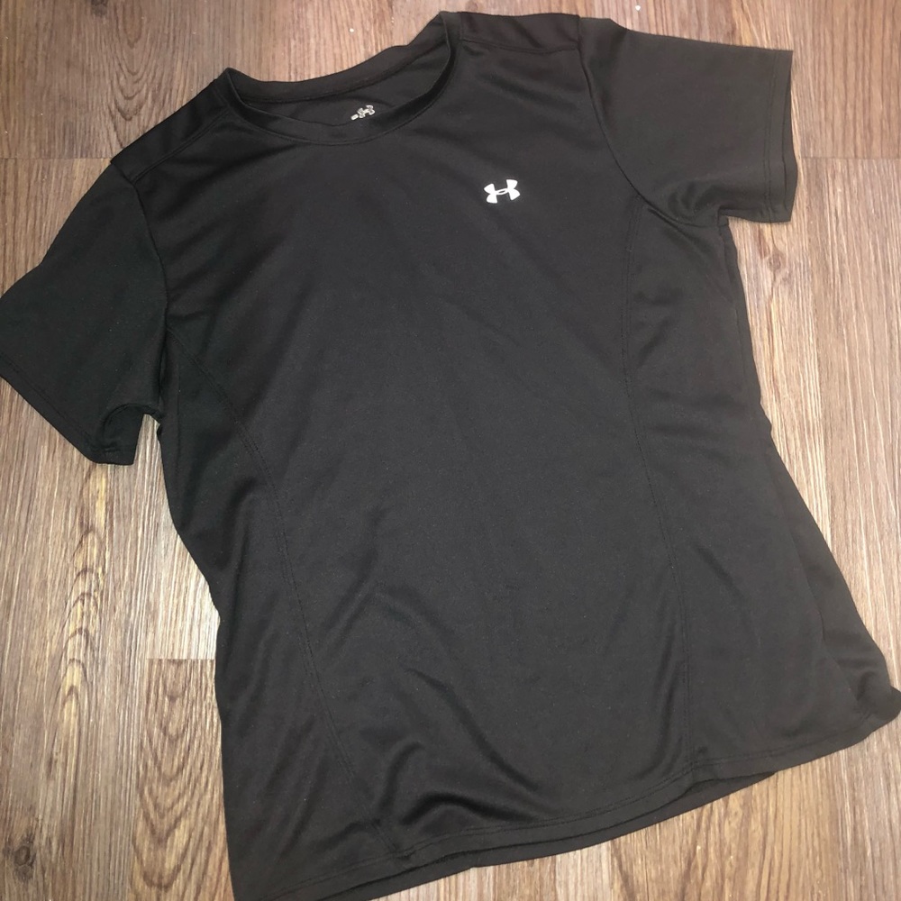 Med Women’s Under Armour Top
